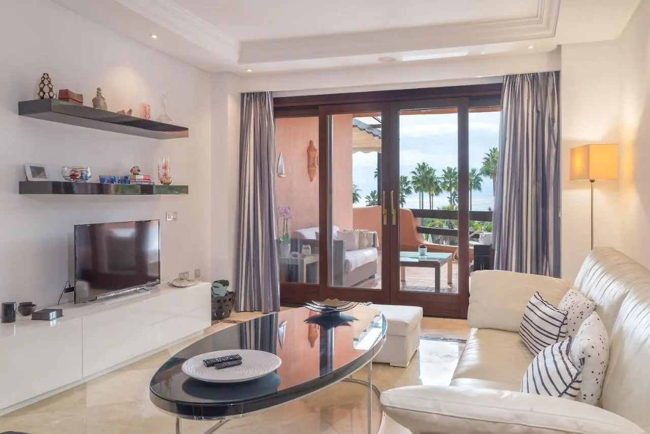 High Standard Beach Front Apartment Estepona